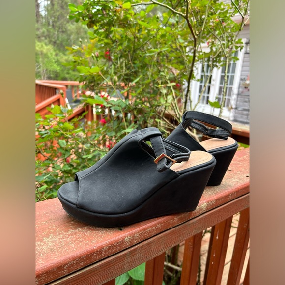Black Forever. Brand Wedge Heels with ankle Strap - Picture 2 of 5